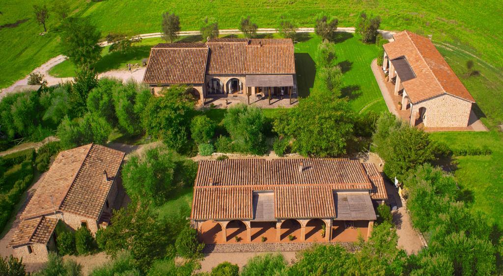 Bio Agriturismo Le Cascatelle Saturnia Luaran gambar