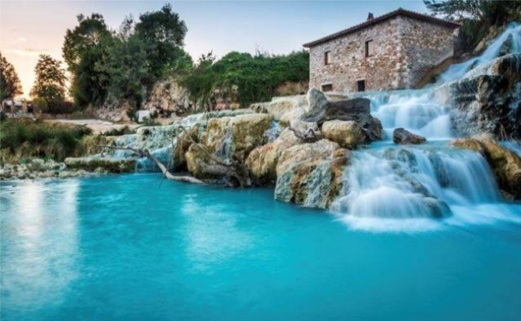 Bio Agriturismo Le Cascatelle Saturnia Luaran gambar