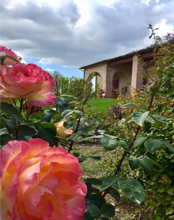 Bio Agriturismo Le Cascatelle Saturnia Luaran gambar