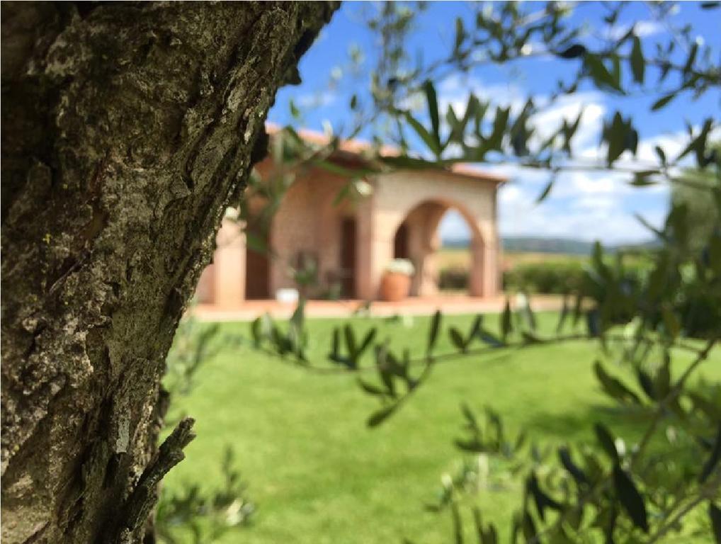 Bio Agriturismo Le Cascatelle Saturnia Luaran gambar