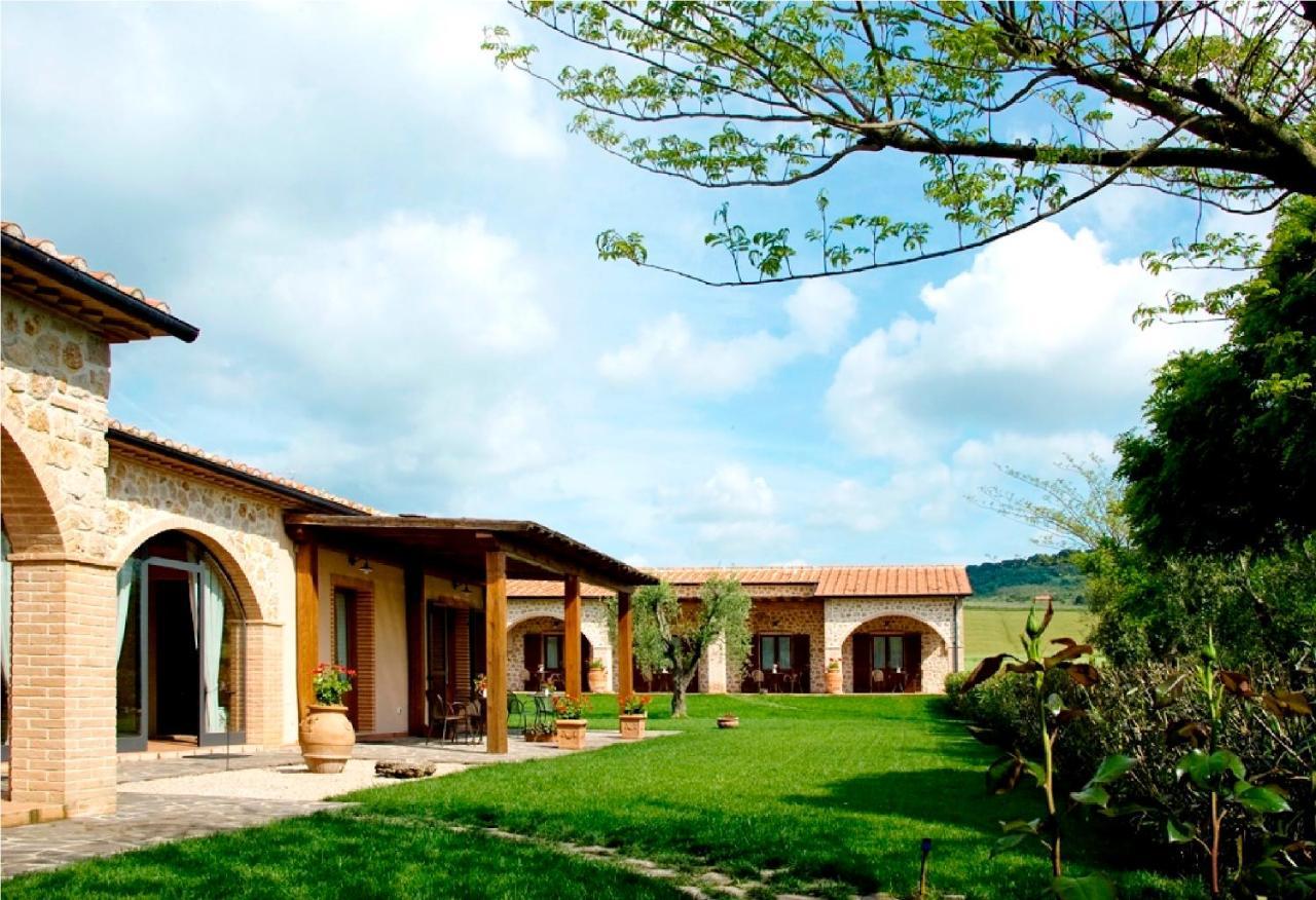 Bio Agriturismo Le Cascatelle Saturnia Luaran gambar